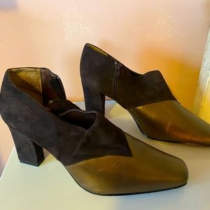 Ankle booties with chunky heel